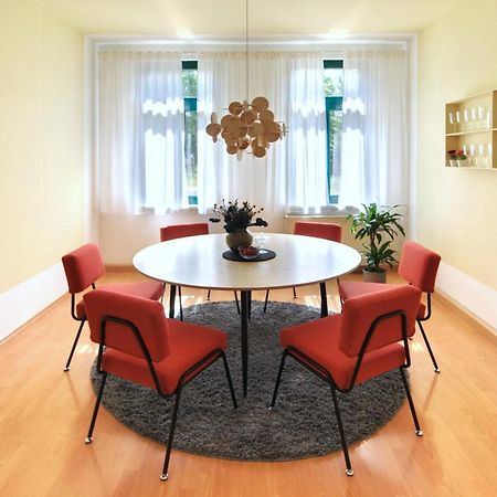 Vonbehling Boutique Apartment Mit 65Zoll Tv Und Designerstuecken Halle  Екстер'єр фото